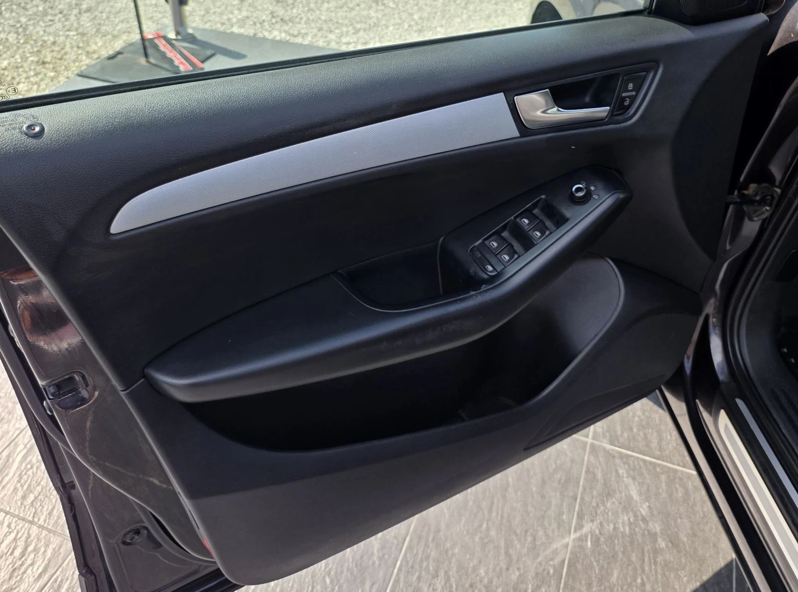 Audi Q5 2.0TDI Quattro S-tronic, снимка 15 - Автомобили и джипове - 56170489