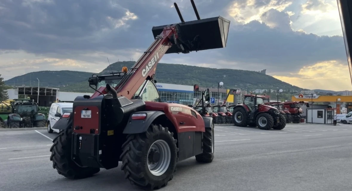 Телескопичен товарач CASE IH Farmlift 737 - изображение 6