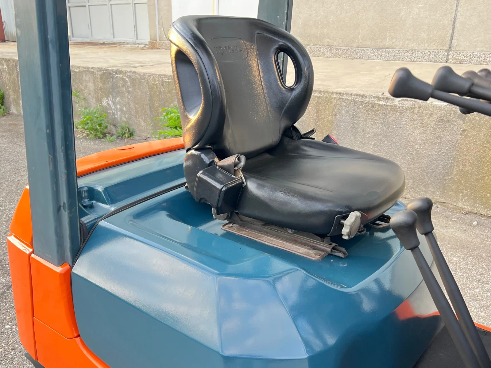  Toyota   / /  | Mobile.bg   13