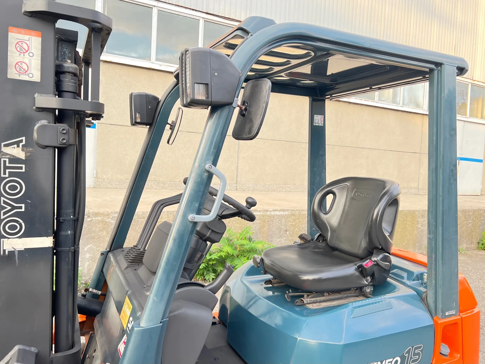  Toyota   / /  | Mobile.bg   15