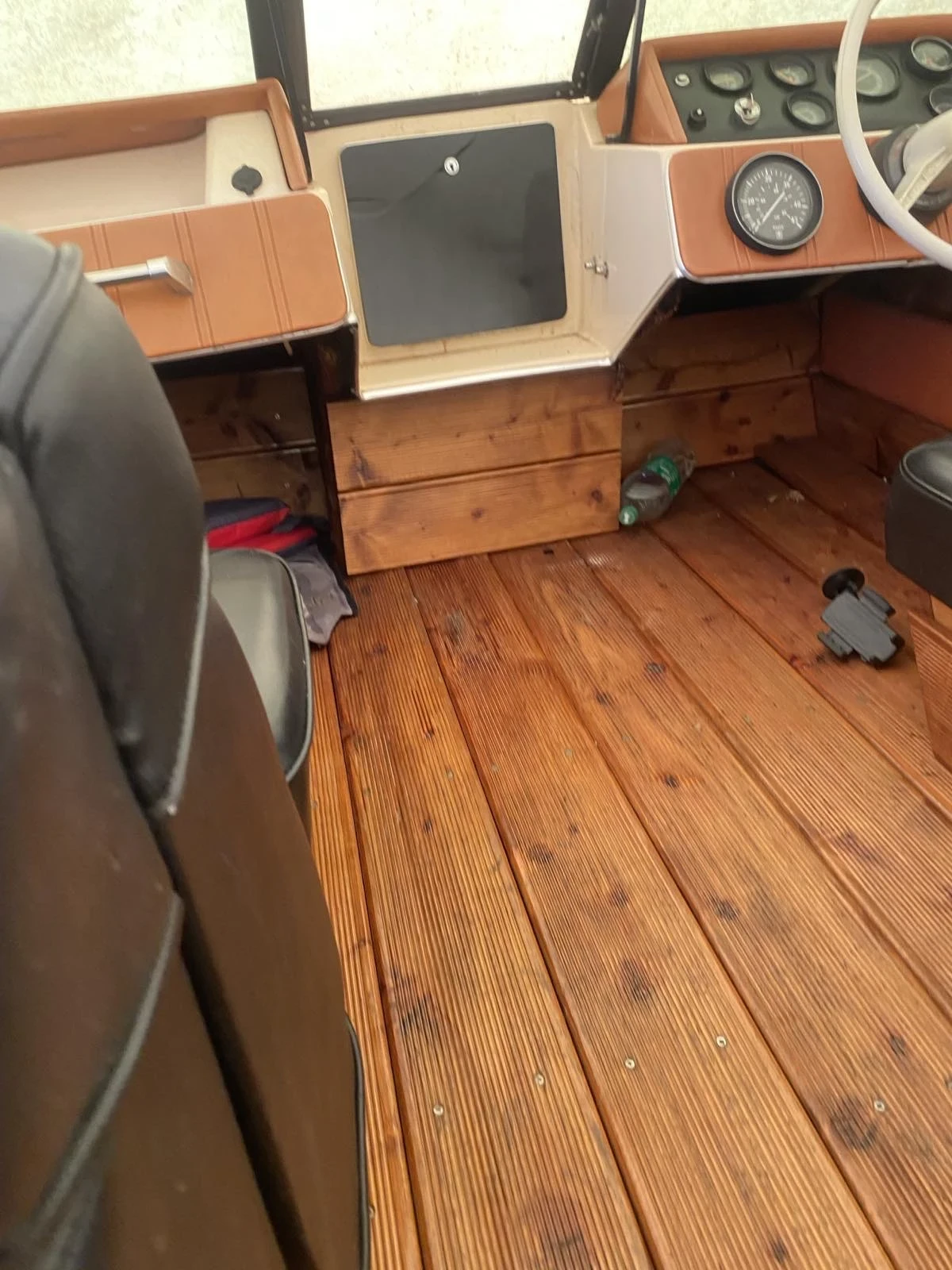 ������� ���� Glastron | Mobile.bg � ����������� 3