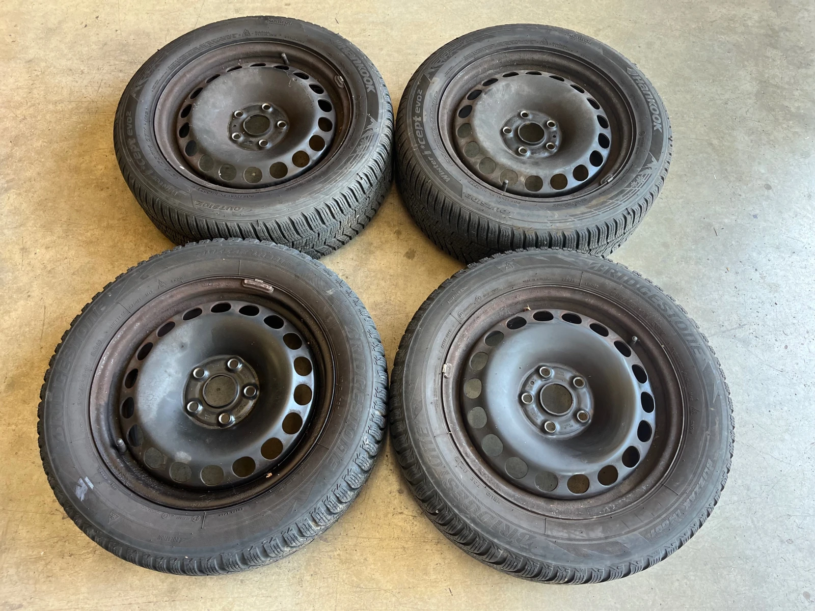 Гуми с джанти Hankook 215/55R16, снимка 3 - Гуми и джанти - 55831872