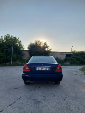 Mercedes-Benz C 180, снимка 4