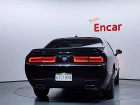 Dodge Challenger 3.6 Automatic, снимка 4