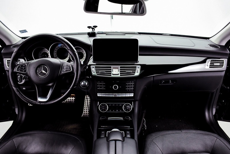 Mercedes-Benz CLS 500 4MATIC, снимка 14 - Автомобили и джипове - 44185549