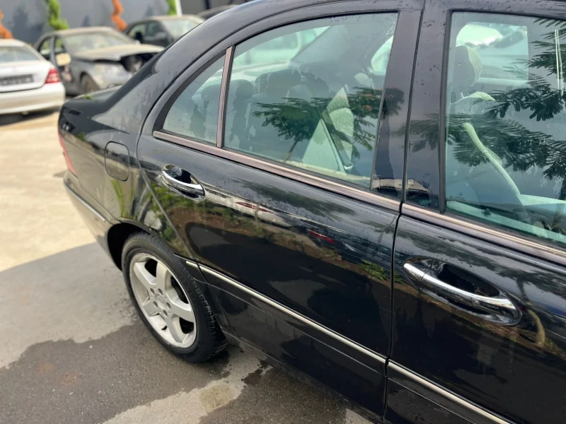 Mercedes-Benz C 270 612 2, 7, снимка 14 - Автомобили и джипове - 51743364