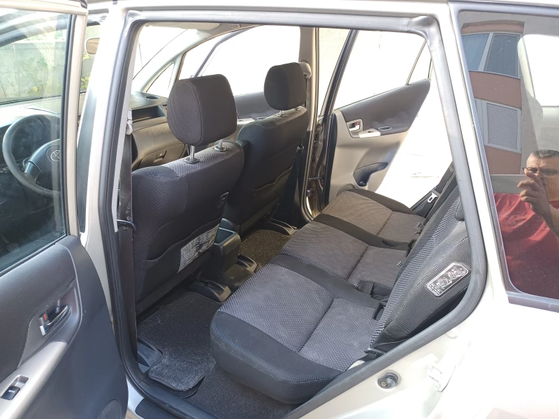 Toyota Corolla verso 2.0 D4D 90к.с., снимка 7 - Автомобили и джипове - 52748351