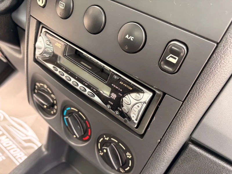 Peugeot Partner 1.6 109 hp, снимка 9 - Автомобили и джипове - 53124465