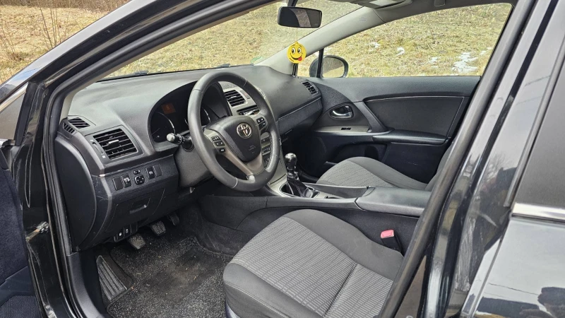 Toyota Avensis 1.8, снимка 7 - Автомобили и джипове - 53457982