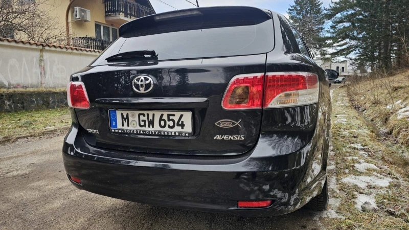 Toyota Avensis 1.8, снимка 4 - Автомобили и джипове - 53457982