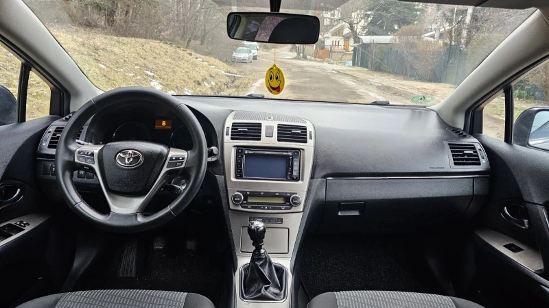 Toyota Avensis 1.8, снимка 11 - Автомобили и джипове - 53457982