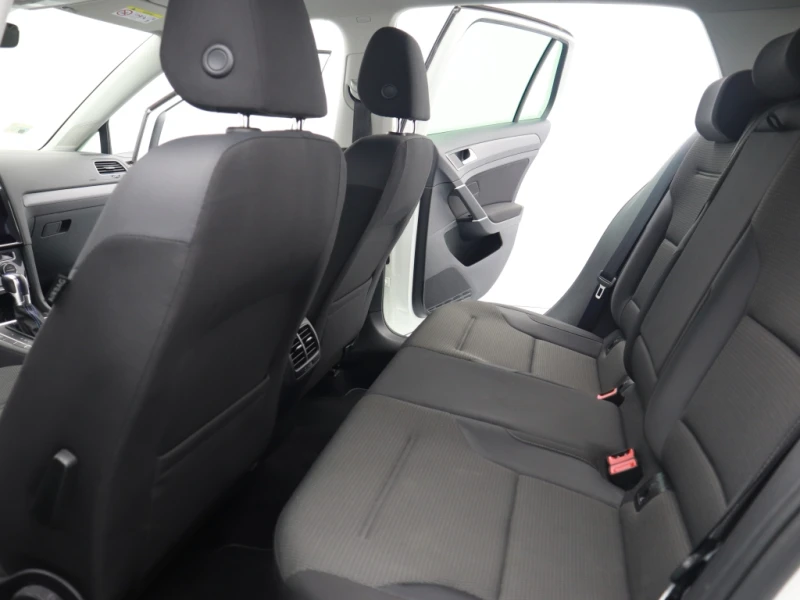VW Golf - 29900 лв. - 11776863 | Car24.bg