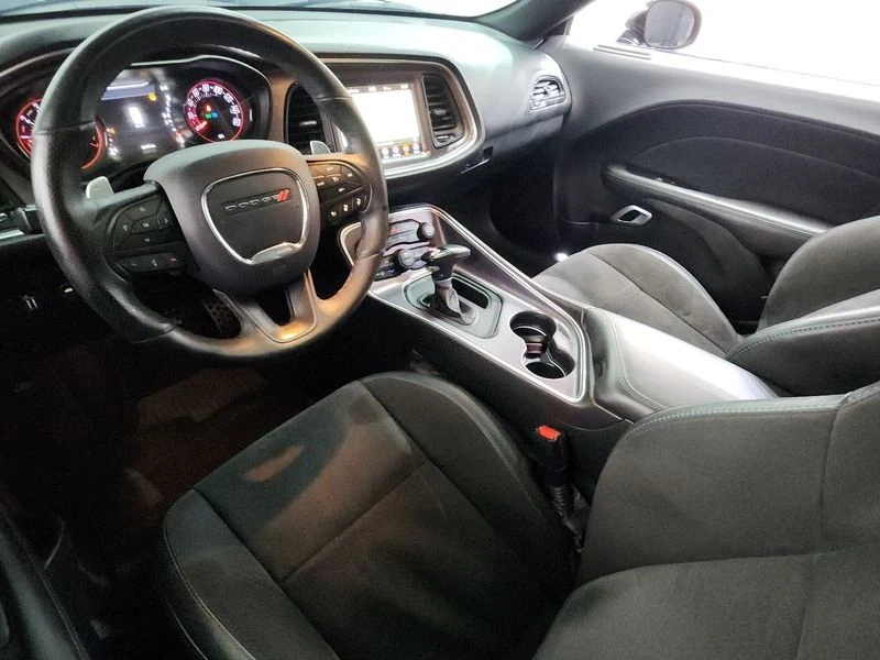 Dodge Challenger 3.6 Automatic, снимка 7 - Автомобили и джипове - 56003115