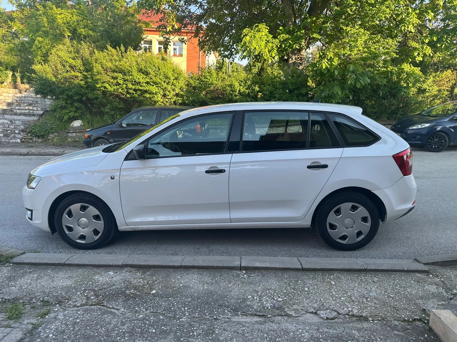 Skoda Rapid 1.2i - изображение 3