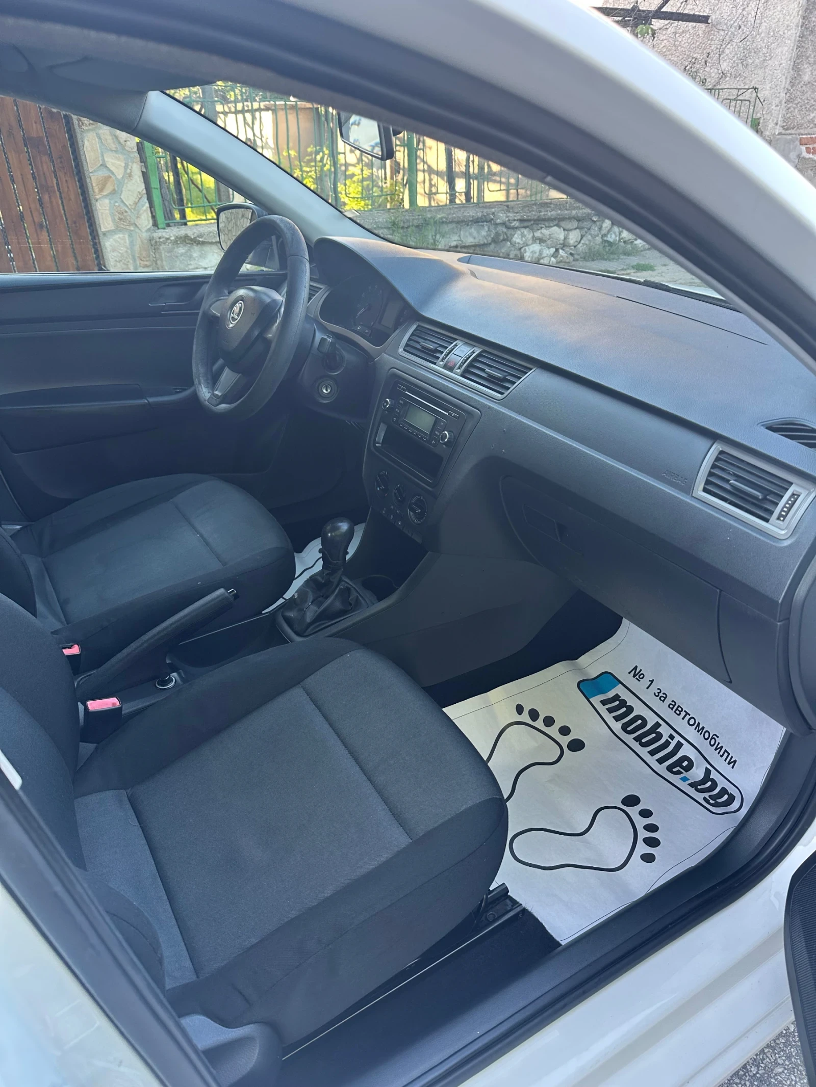 Skoda Rapid 1.2i - изображение 8