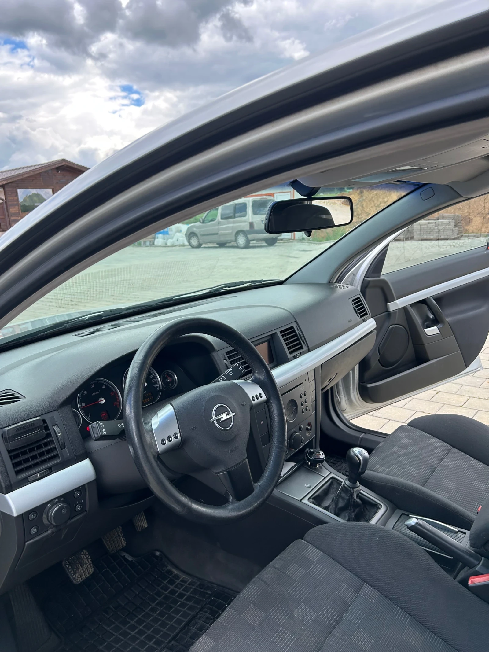 Opel Vectra GTS - изображение 6