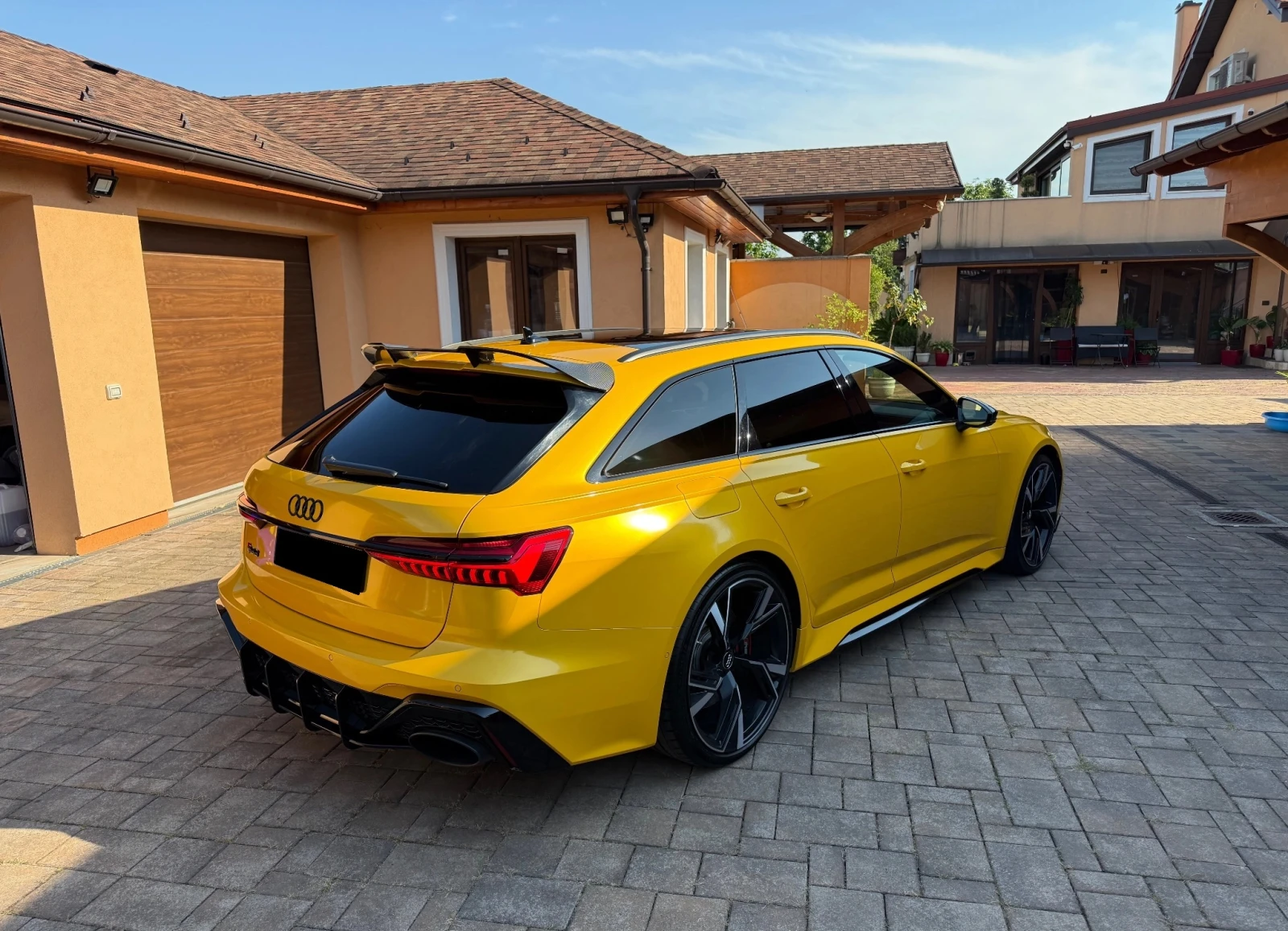 Audi Rs6 Avant 4.0 TFSI V8 Quattro - изображение 3