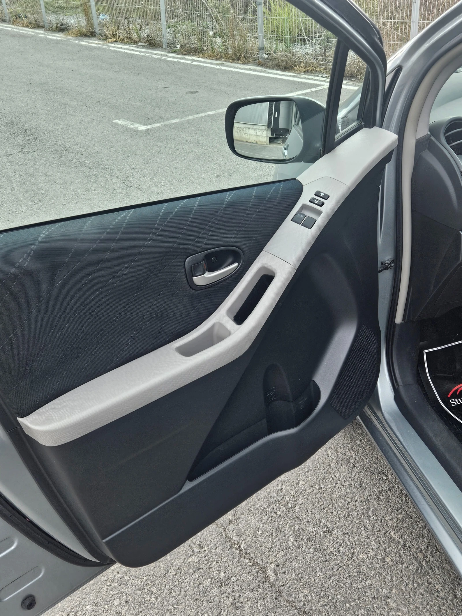 Toyota Yaris Benz | Mobile.bg — изображение 12