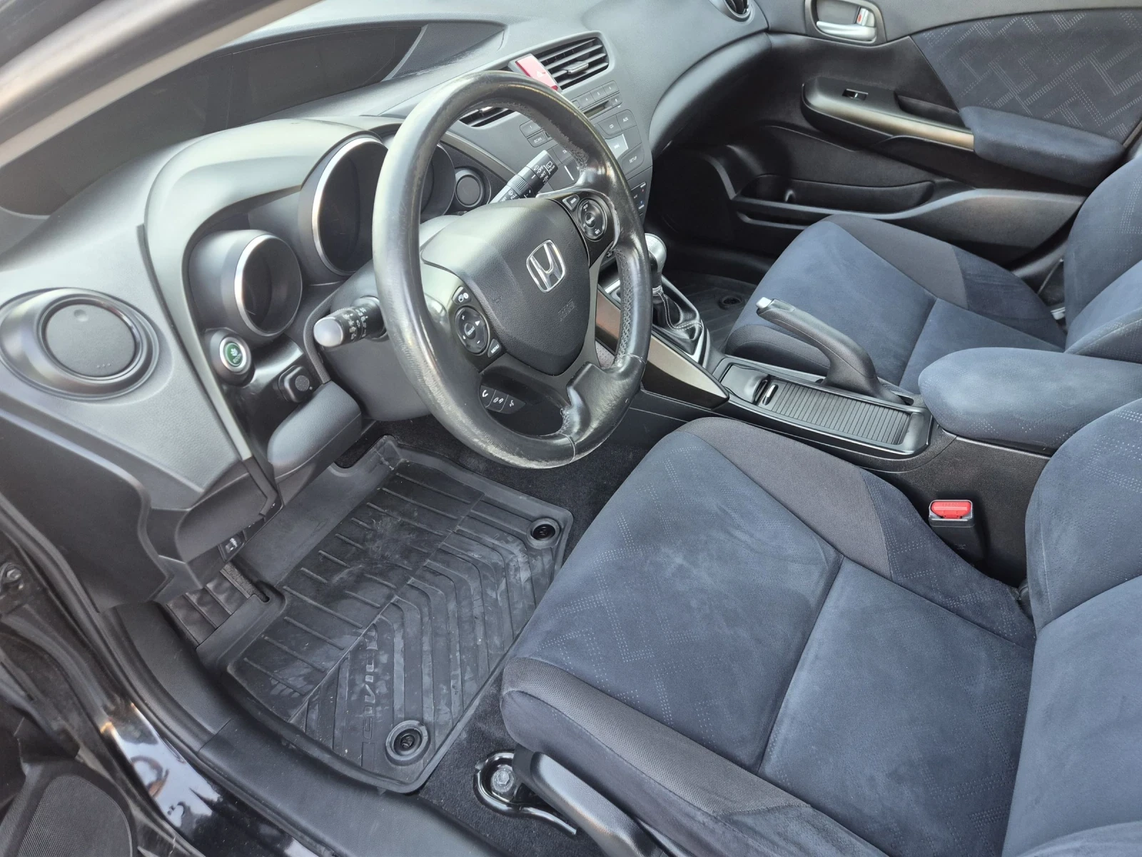 Honda Civic 1.6D TEC , снимка 9 - Автомобили и джипове - 51837513