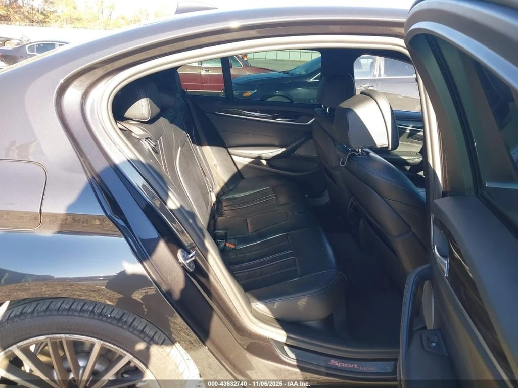 BMW 530 * CARFAX * БЕЗ ПЪРВОНАЧАЛНА ВНОСКА - изображение 8