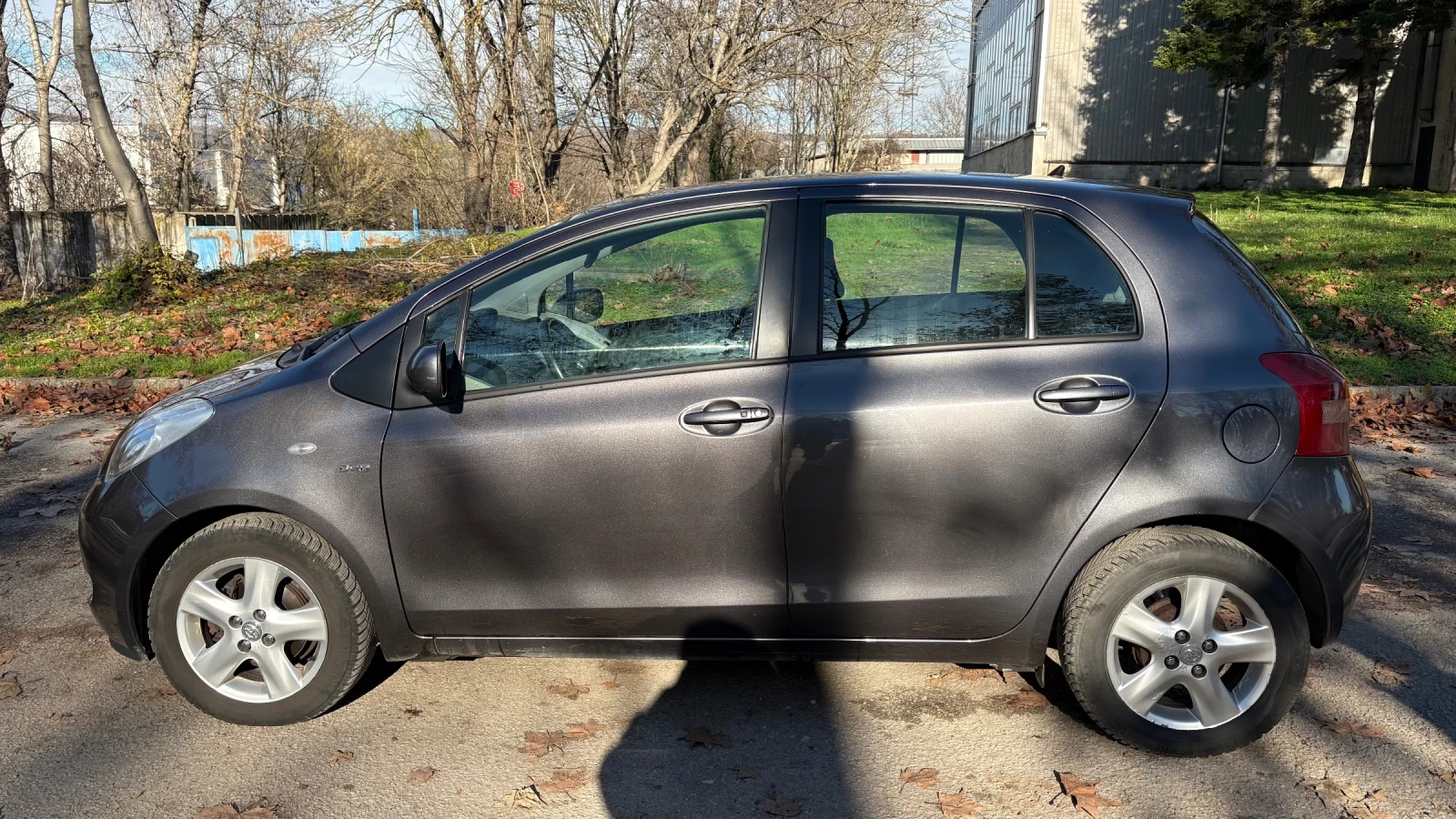 Toyota Yaris  - изображение 7