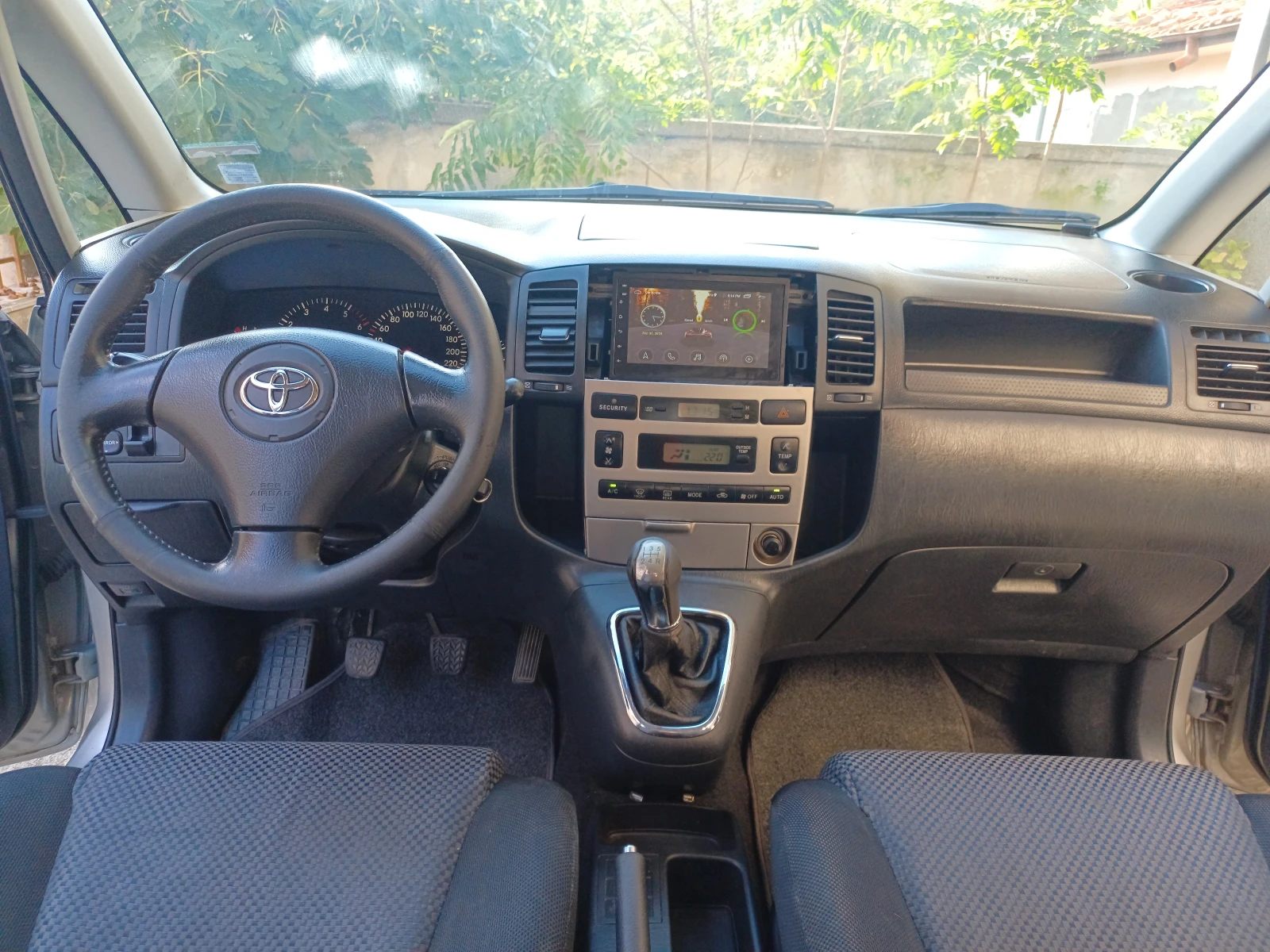 Toyota Corolla verso 2.0 D4D 90�.�. | Mobile.bg � ����������� 9