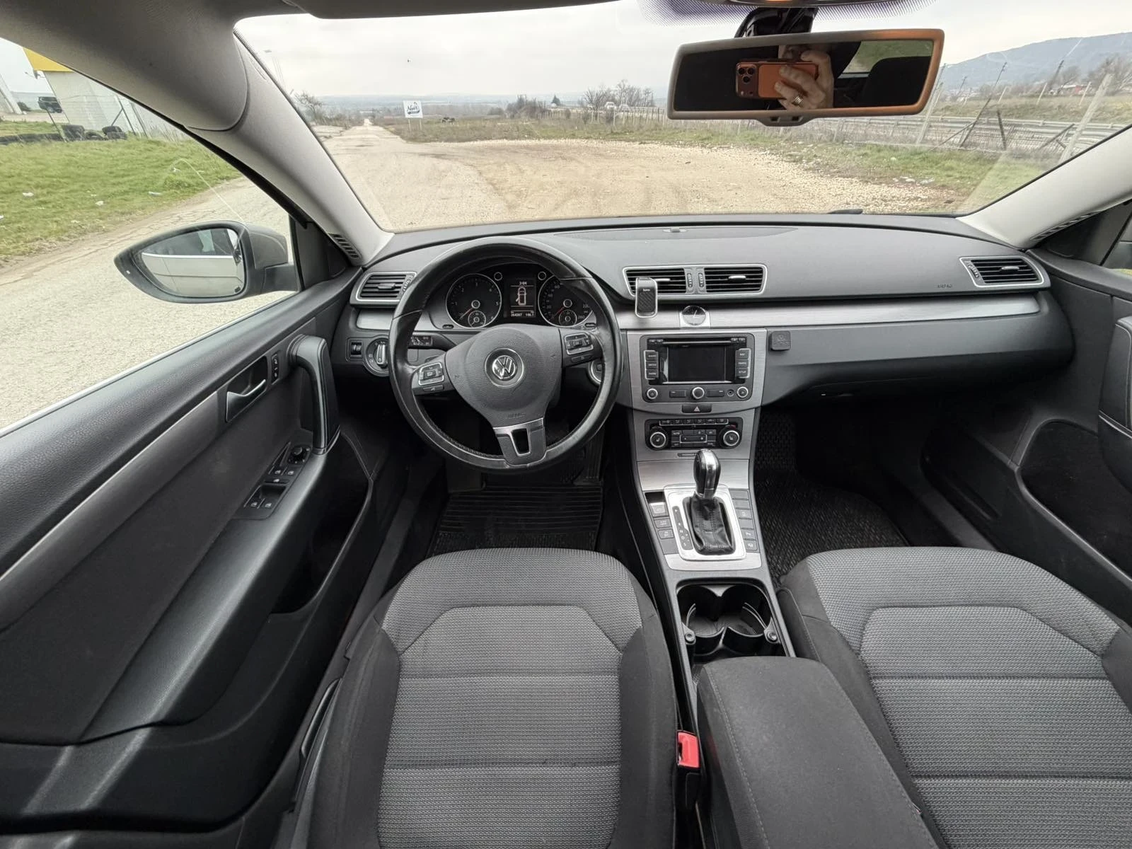 VW Passat 2.0TDI, снимка 8 - Автомобили и джипове - 53934745