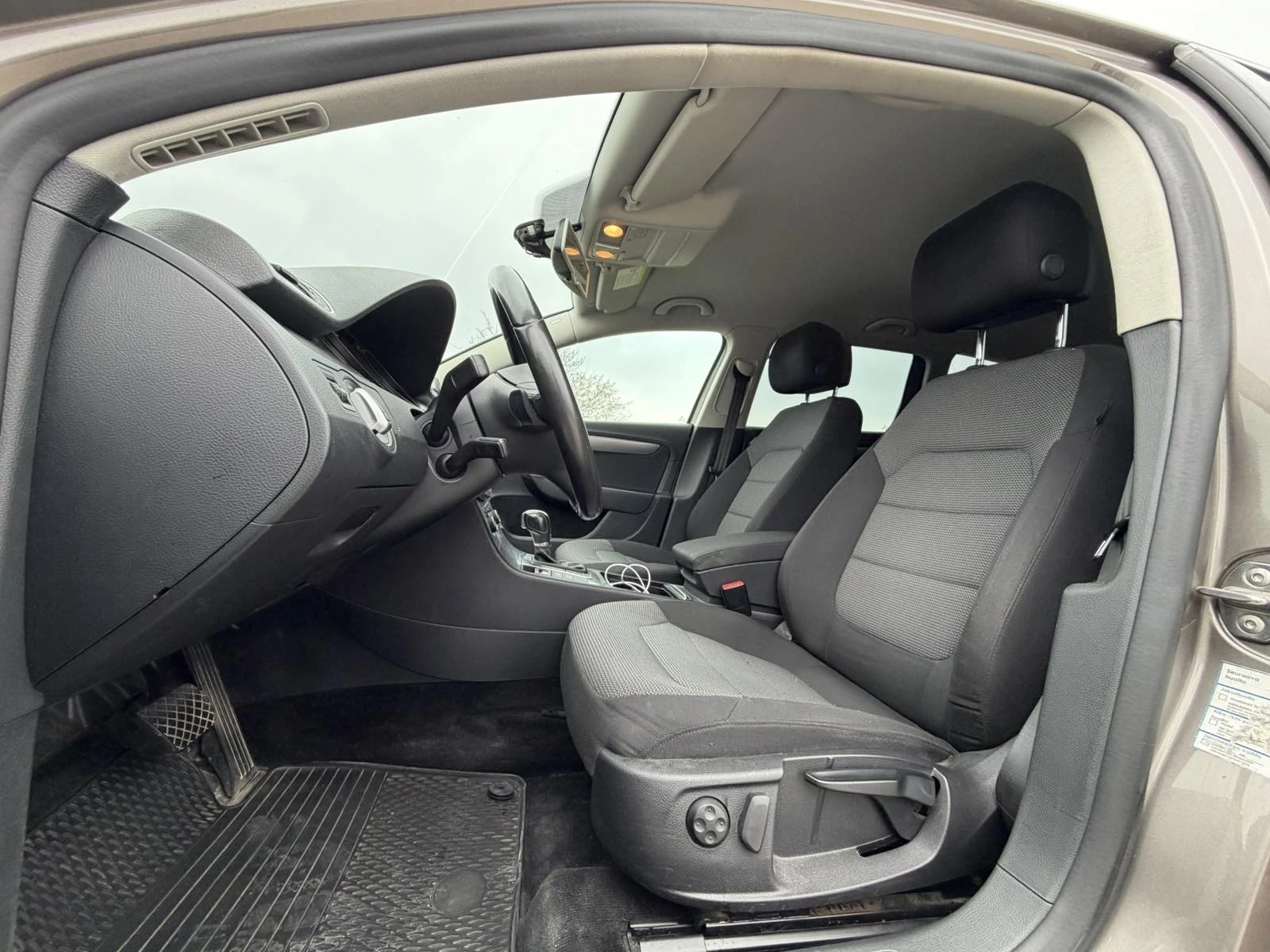 VW Passat 2.0TDI, снимка 6 - Автомобили и джипове - 53934745