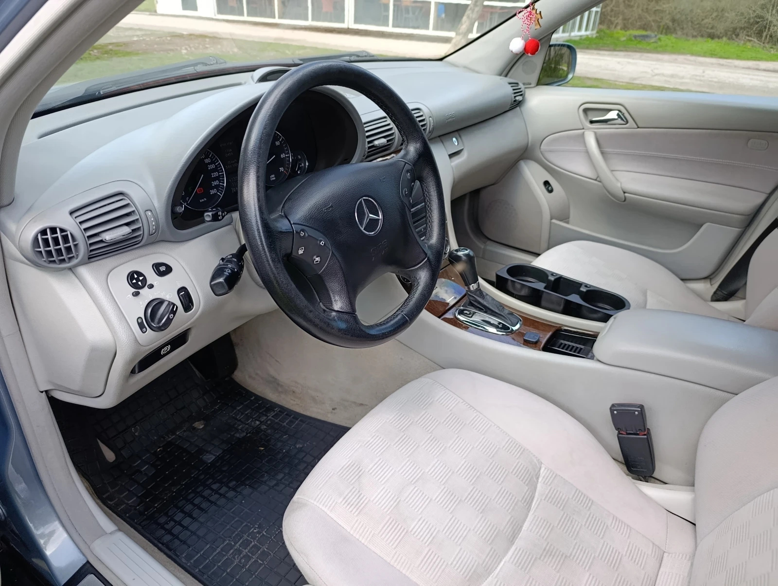 Mercedes-Benz C 280 C280 4matic бензин/газ, снимка 3 - Автомобили и джипове - 54378186