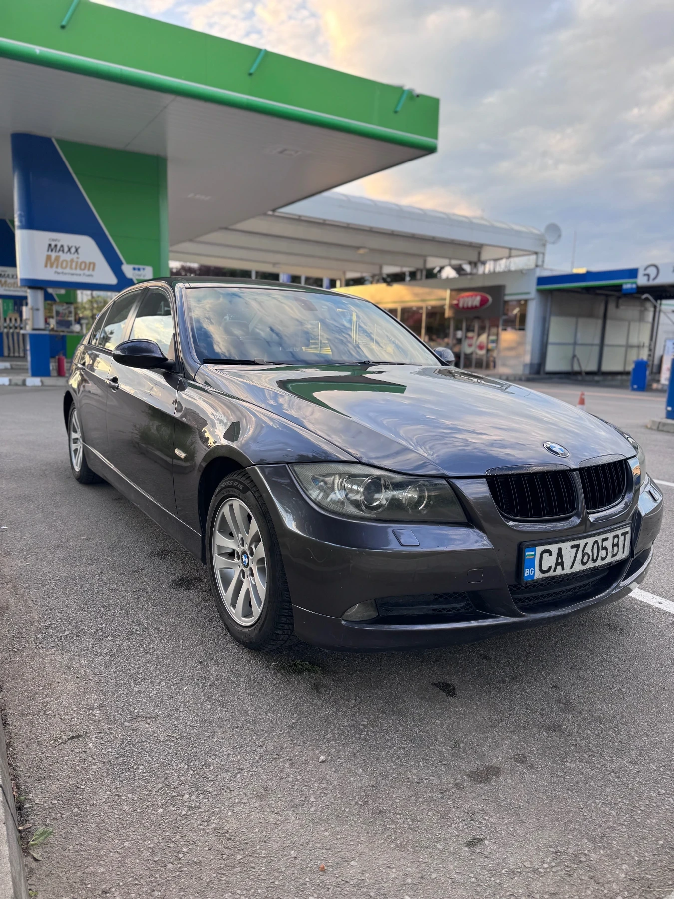 BMW 318 2.0D, снимка 5 - Автомобили и джипове - 54694817