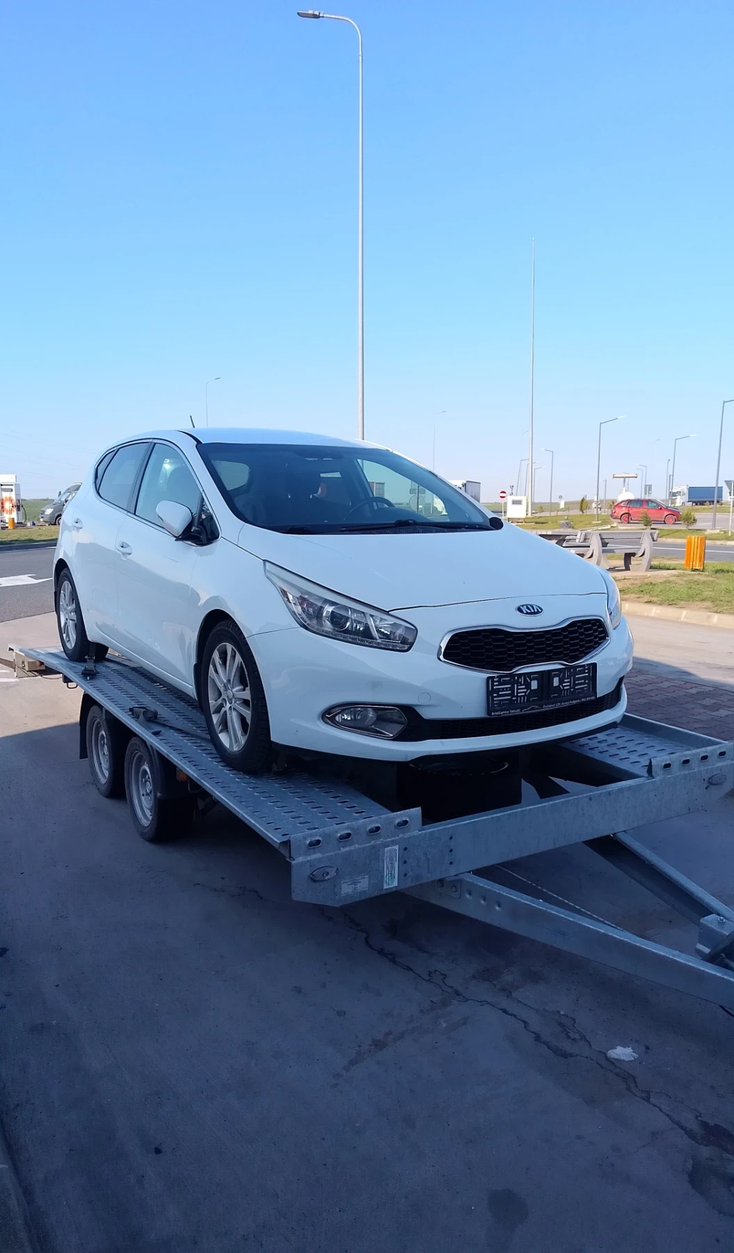 Kia Ceed 1.6crdi 128кс, снимка 2 - Автомобили и джипове - 54795225