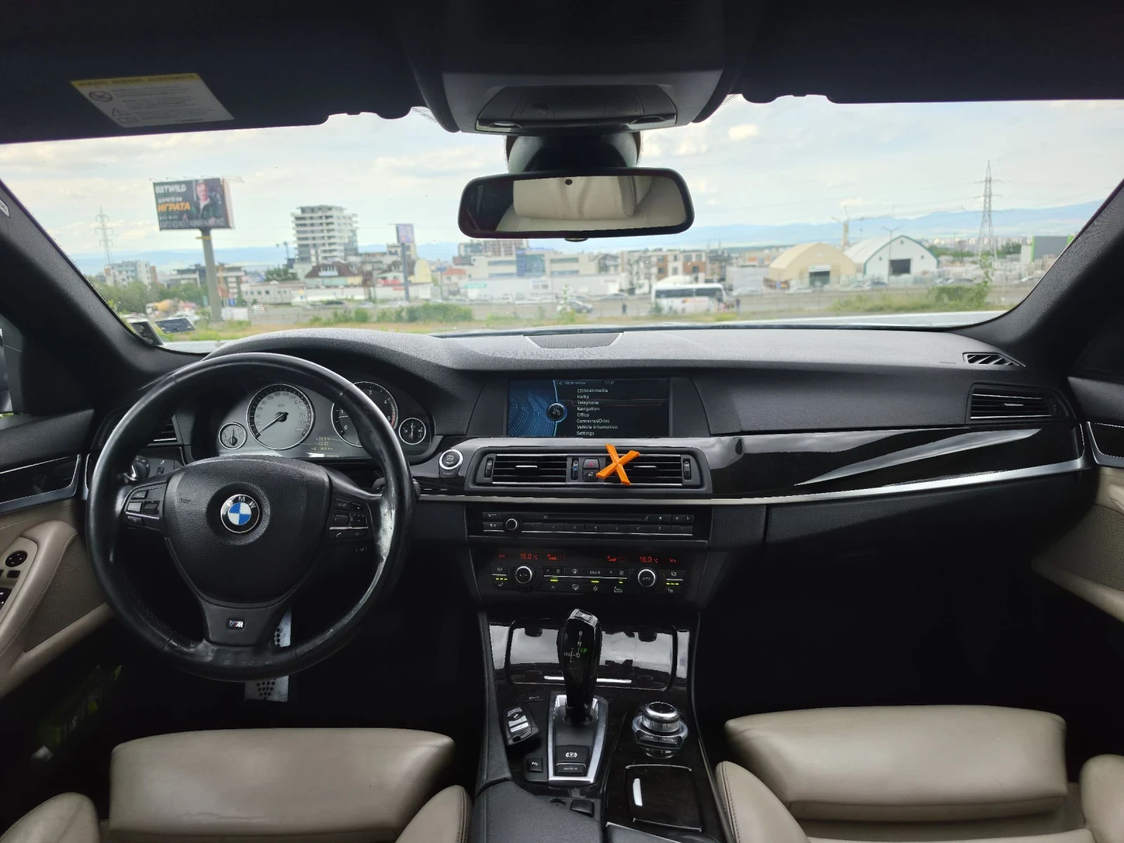 BMW 525 M PACK / HEAD UP / 8ZF, снимка 5 - Автомобили и джипове - 54838983