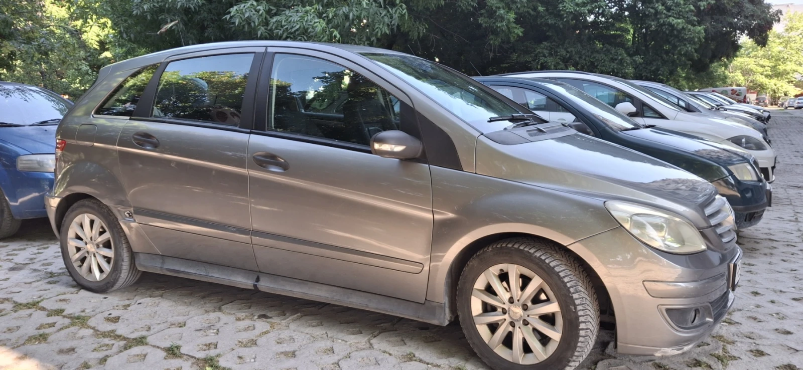 Mercedes-Benz B 180, снимка 4 - Автомобили и джипове - 55022919