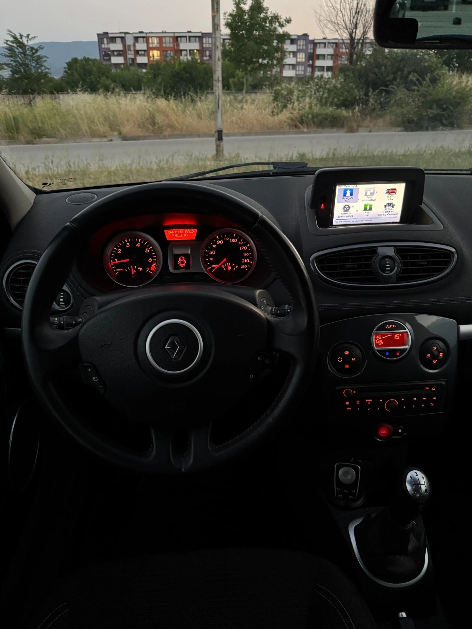 Renault Clio 20th Edition, снимка 15 - Автомобили и джипове - 55053526