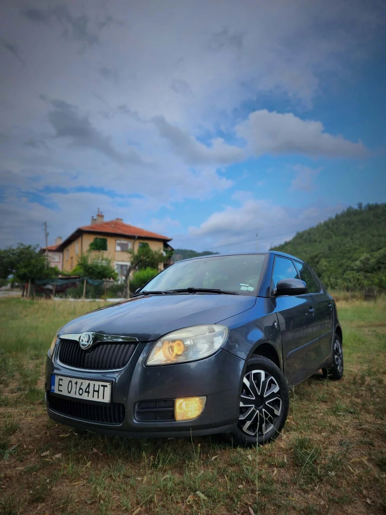 Skoda Fabia 1.4, снимка 2 - Автомобили и джипове - 55156737