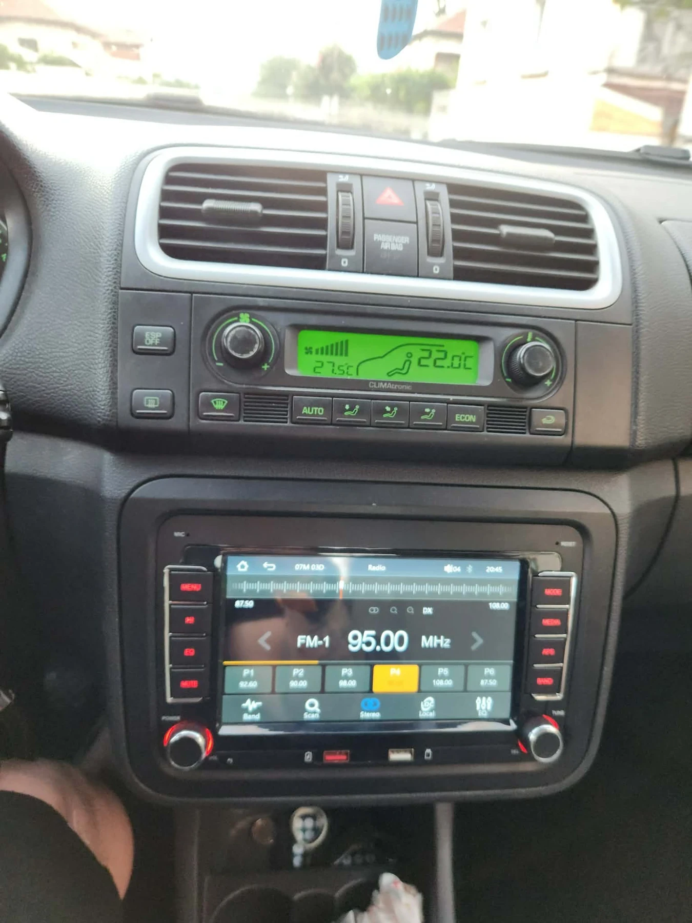 Skoda Fabia 1.4, снимка 9 - Автомобили и джипове - 55156737
