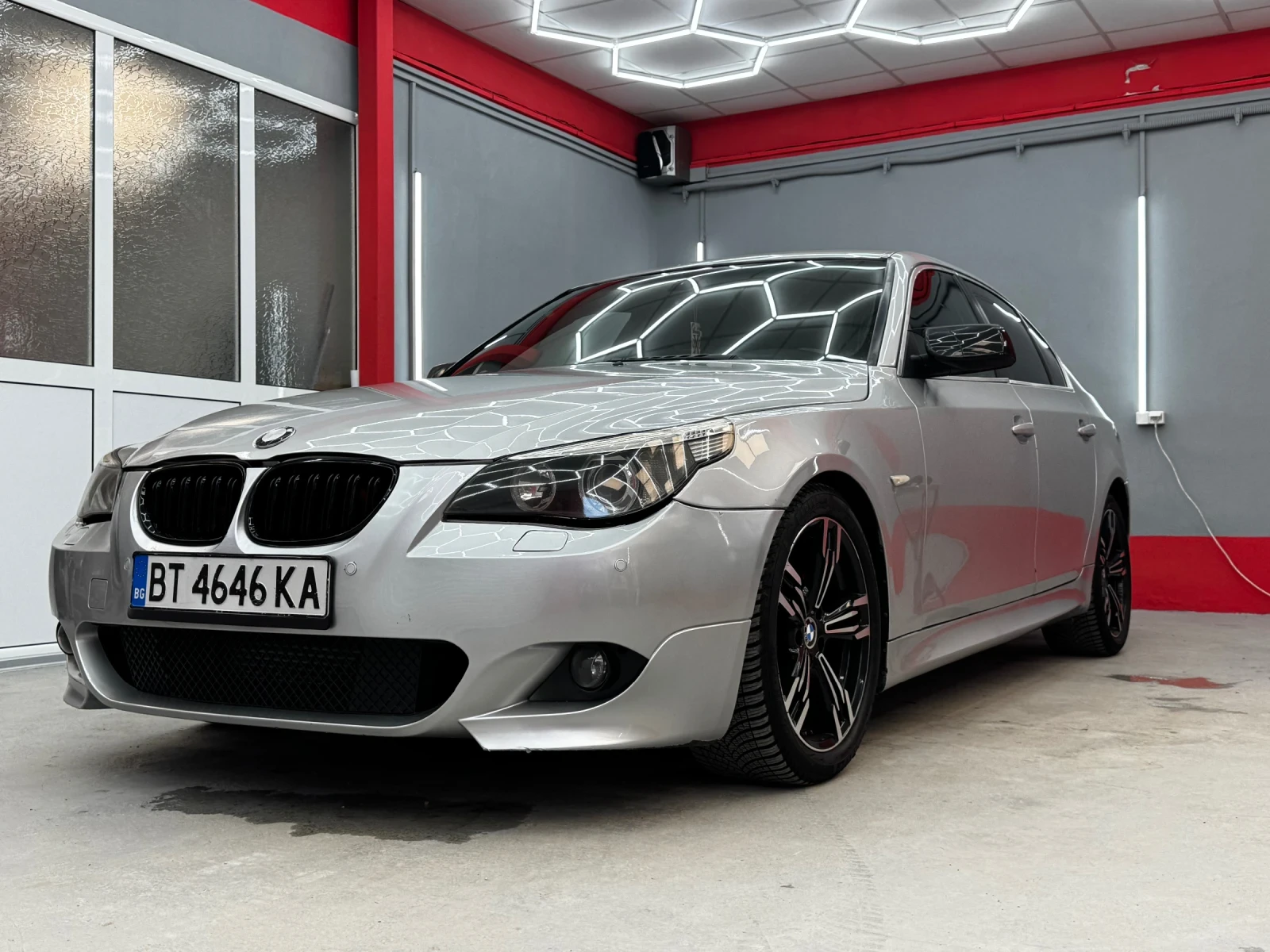BMW 530, снимка 2 - Автомобили и джипове - 55378196