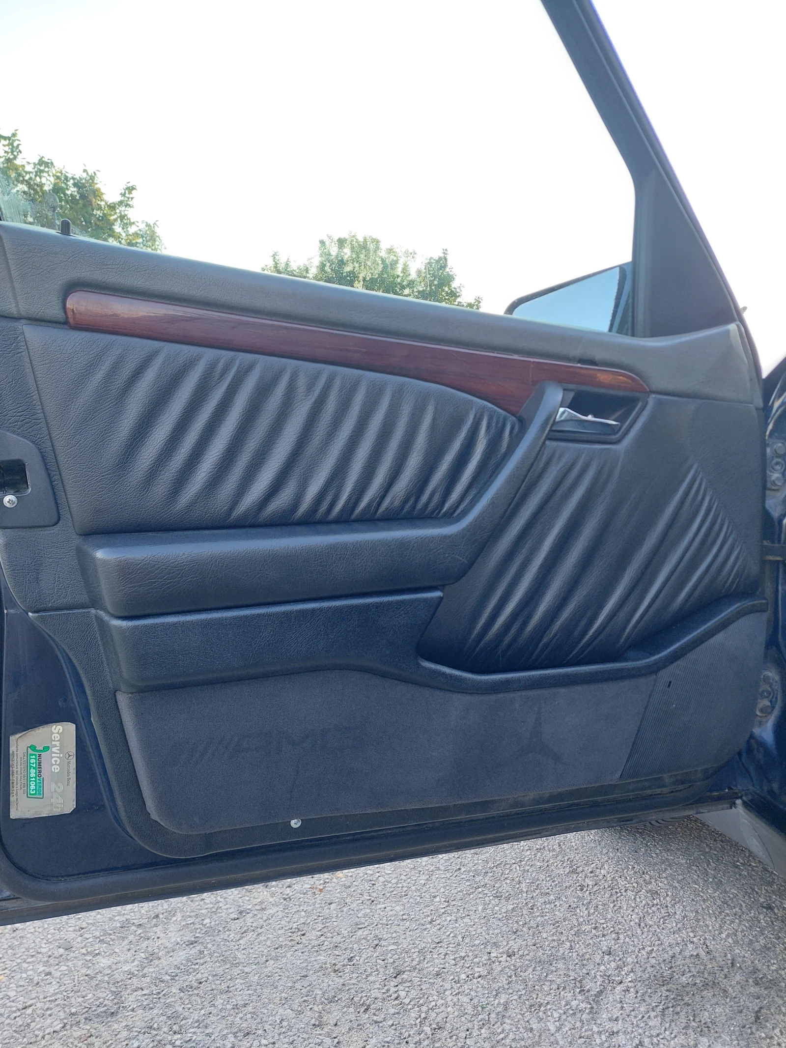Mercedes-Benz C 180, снимка 11 - Автомобили и джипове - 55710384