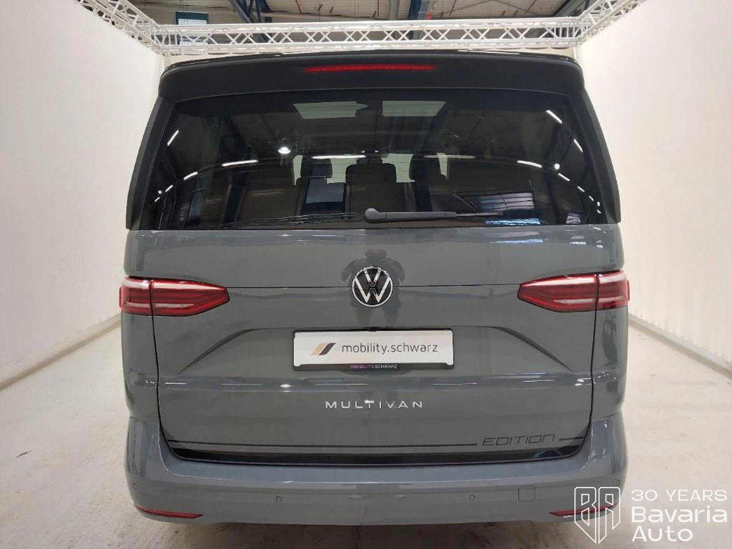 VW Multivan lang Edition DSG Easy Open Basic, снимка 3 - Автомобили и джипове - 55767050