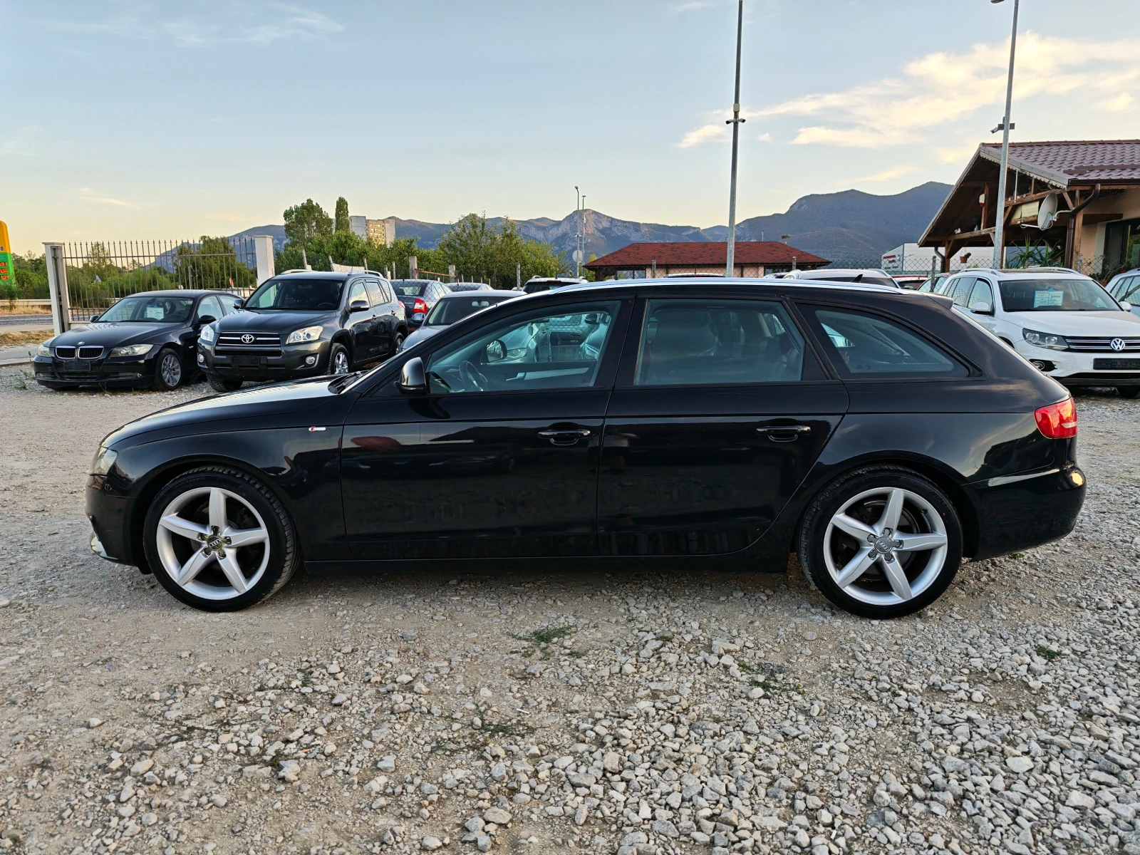 Audi A4 2.0 tdi s-line, снимка 8 - Автомобили и джипове - 55962137