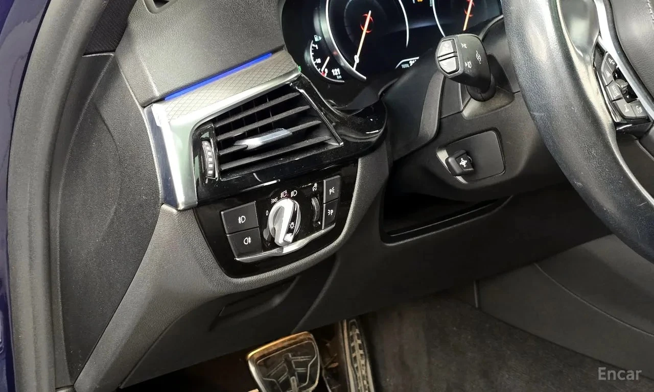 BMW 530 * 530i xDrive M Sport Package * ЦЕНА ДО БГ, снимка 17 - Автомобили и джипове - 56068330