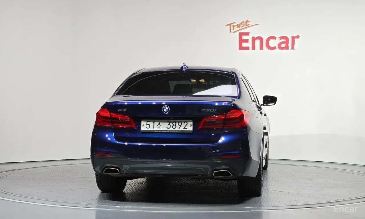 BMW 530 * 530i xDrive M Sport Package * ЦЕНА ДО БГ, снимка 4 - Автомобили и джипове - 56068330