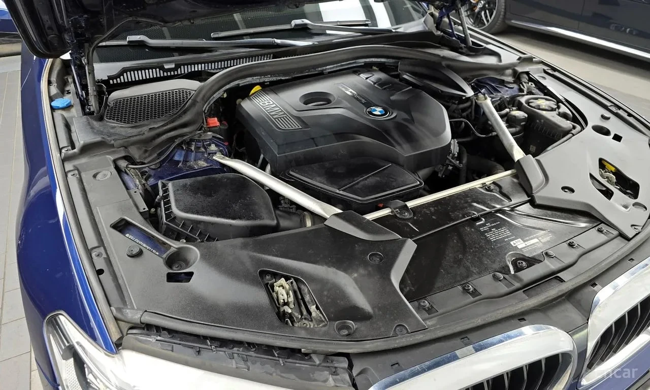 BMW 530 * 530i xDrive M Sport Package * ЦЕНА ДО БГ, снимка 6 - Автомобили и джипове - 56068330