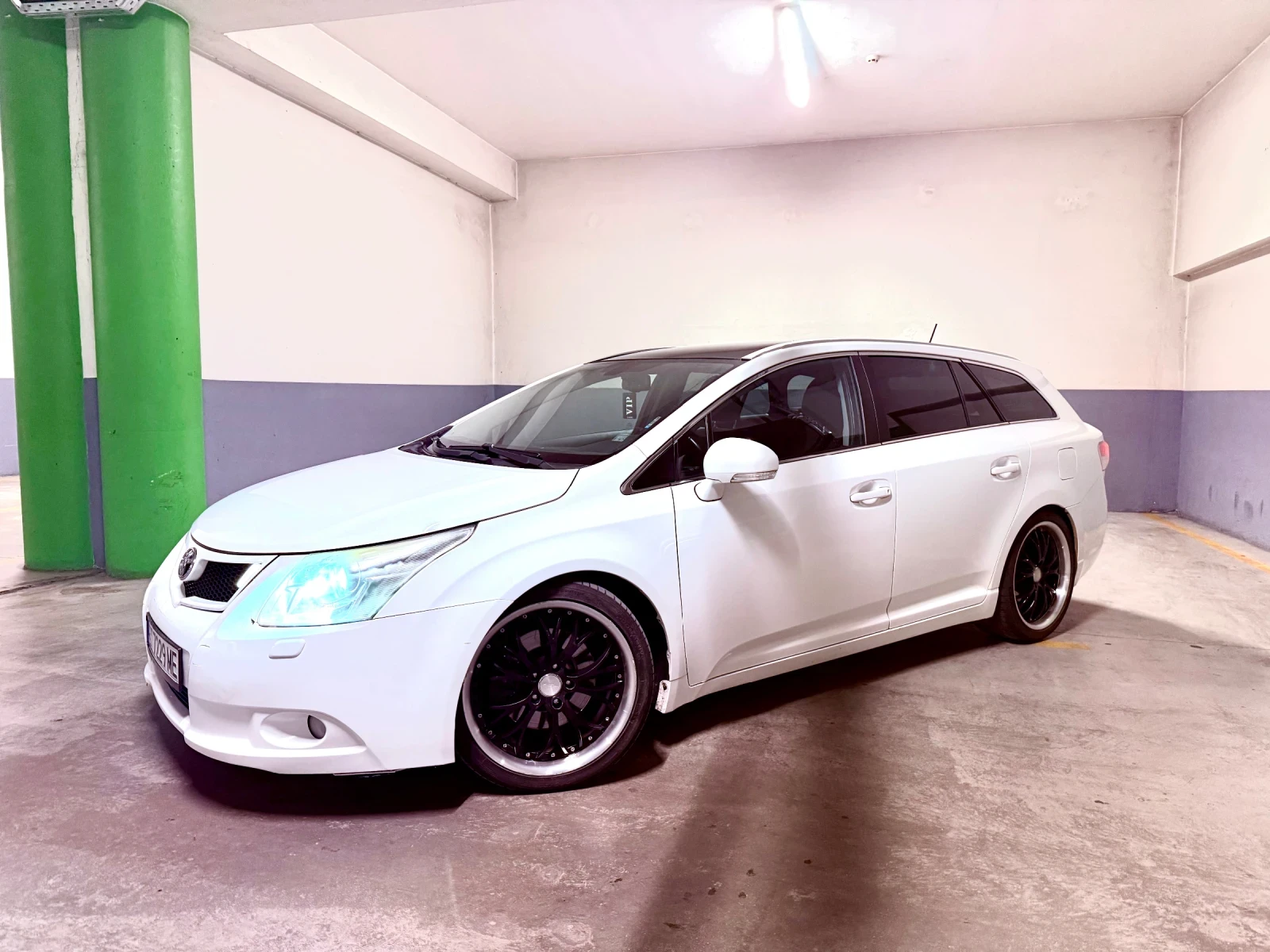Toyota Avensis 2-2 D-Cat, снимка 2 - Автомобили и джипове - 56116225