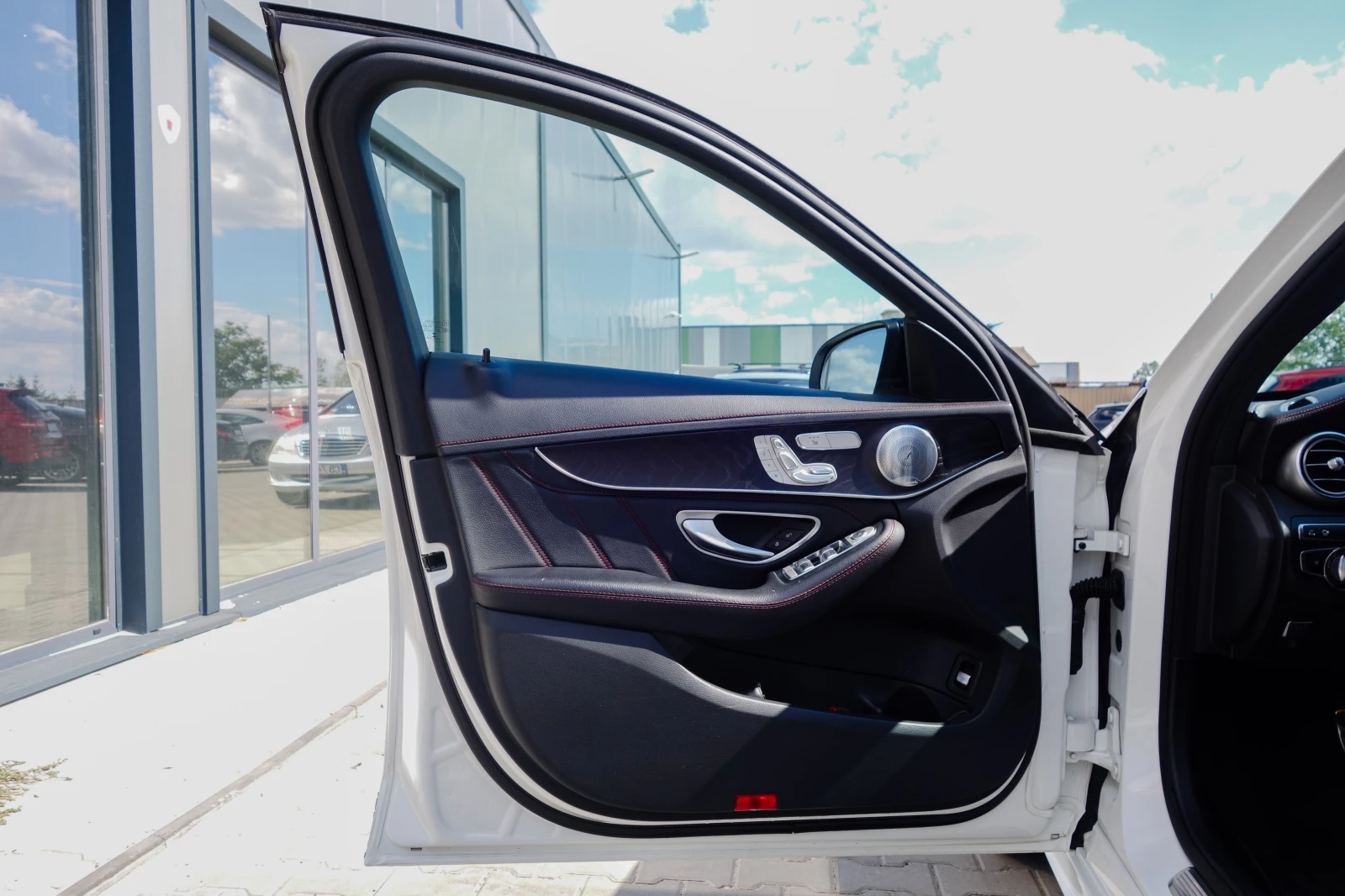 Mercedes-Benz C 43 AMG / BURMESTER / CARPLAY / ����� �� ����� / ������ | Mobile.bg � ����������� 7