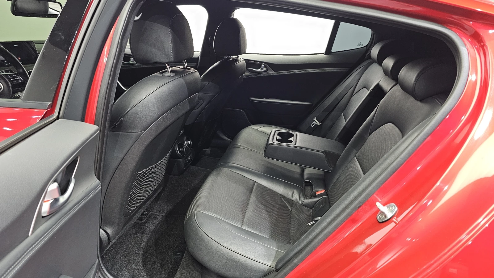 Kia Stinger 2.0 ��. �������� ������ ����* encareu.com | Mobile.bg � ����������� 11