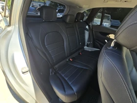 Mercedes-Benz GLC 250 D 4MATIC Burmester 360  Sport , снимка 13