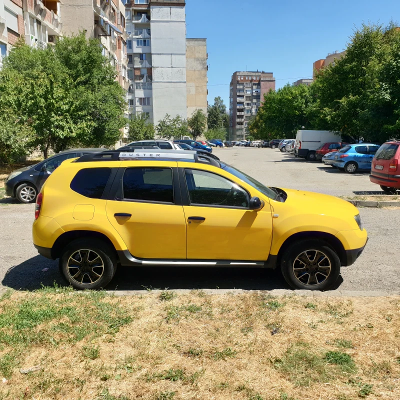 Dacia Duster, снимка 2 - Автомобили и джипове - 47401291