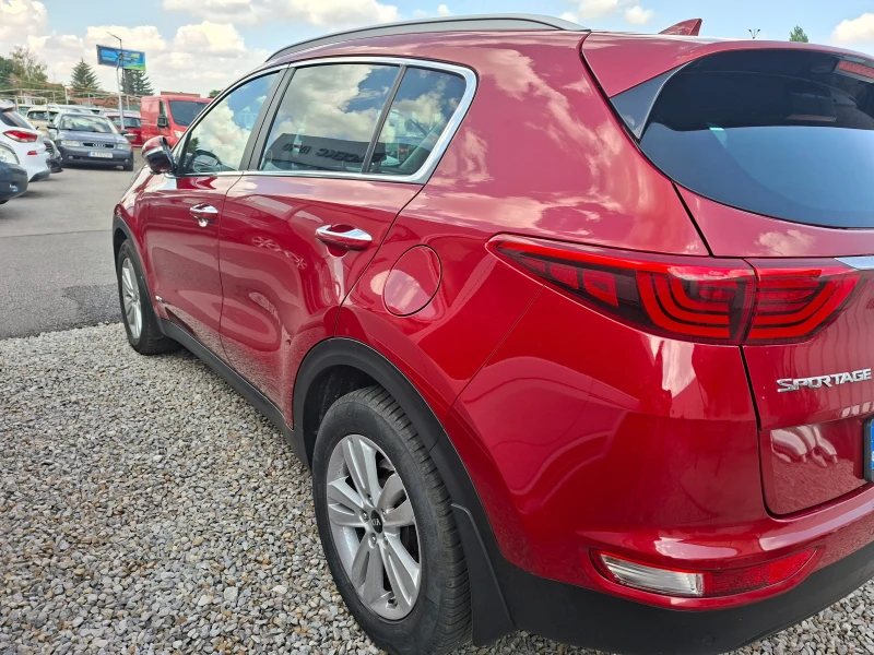 Kia Sportage, снимка 4 - Автомобили и джипове - 51706373