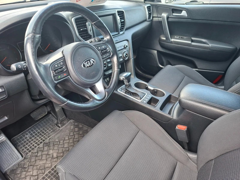 Kia Sportage, снимка 10 - Автомобили и джипове - 51706373